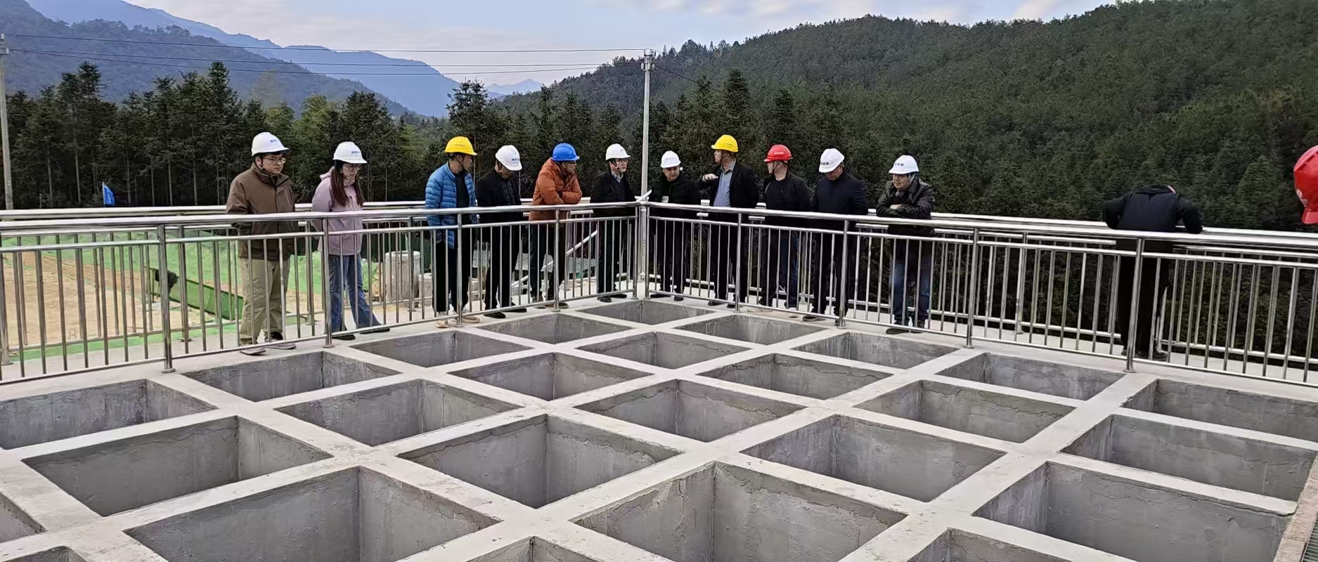 1735888726468744.jpg 1735888726468744.jpg